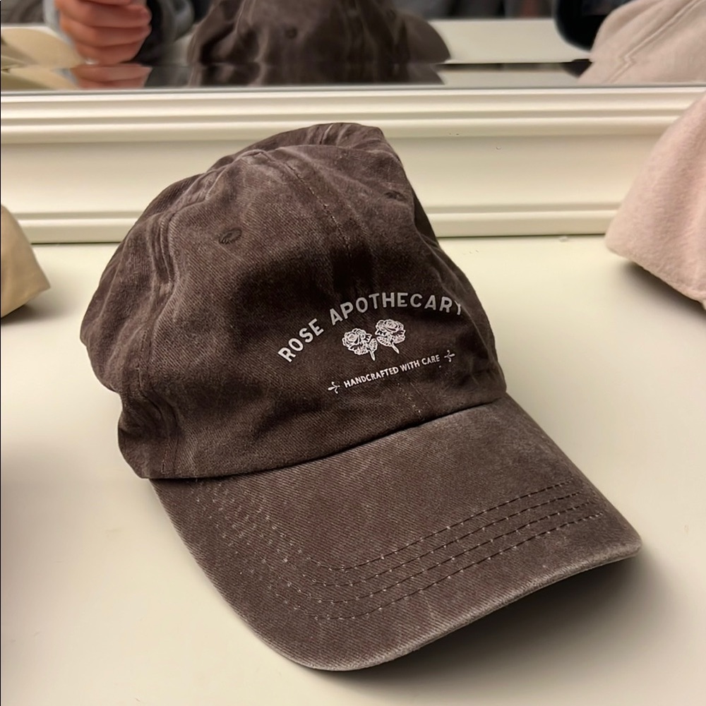 SHEIN Brown Casual Cap